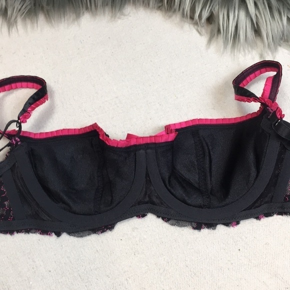 Victoria’s Secret ruffle and lace bow front bra S - Picture 6 of 8